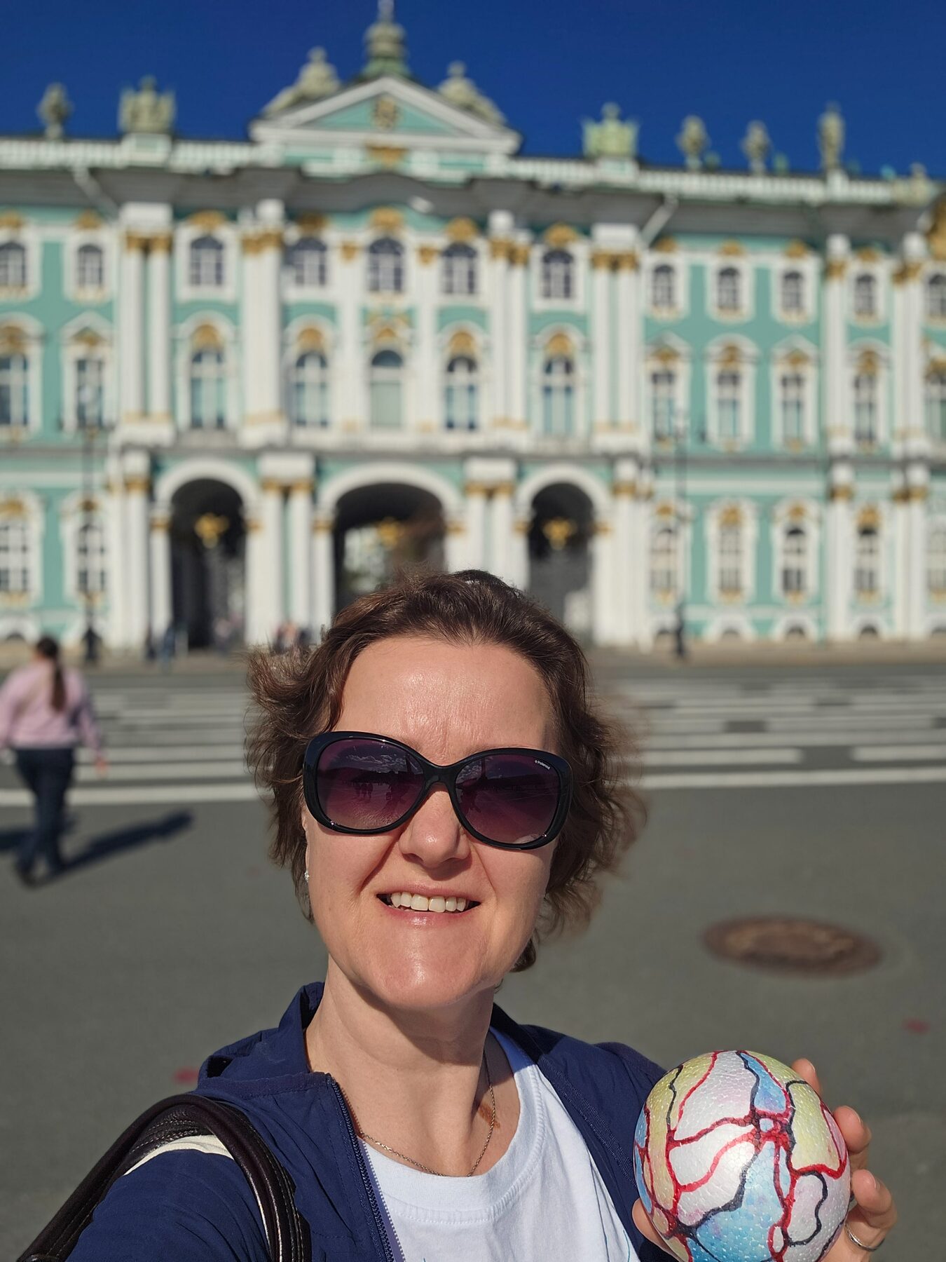 Вероника Скиба — НейроАтом у музея, Россия, Санкт-Петербург