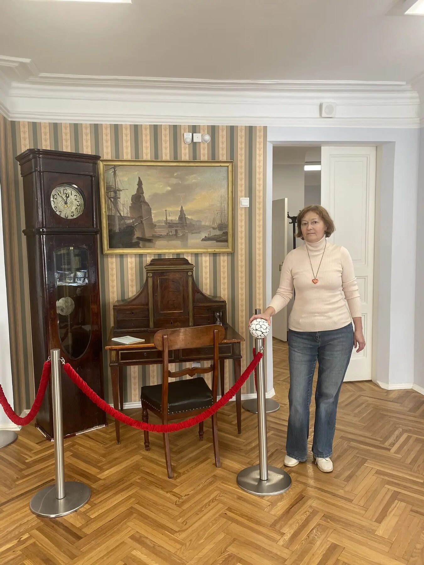 Елена — НейроАтом у музея, Россия, Нижний Новгород