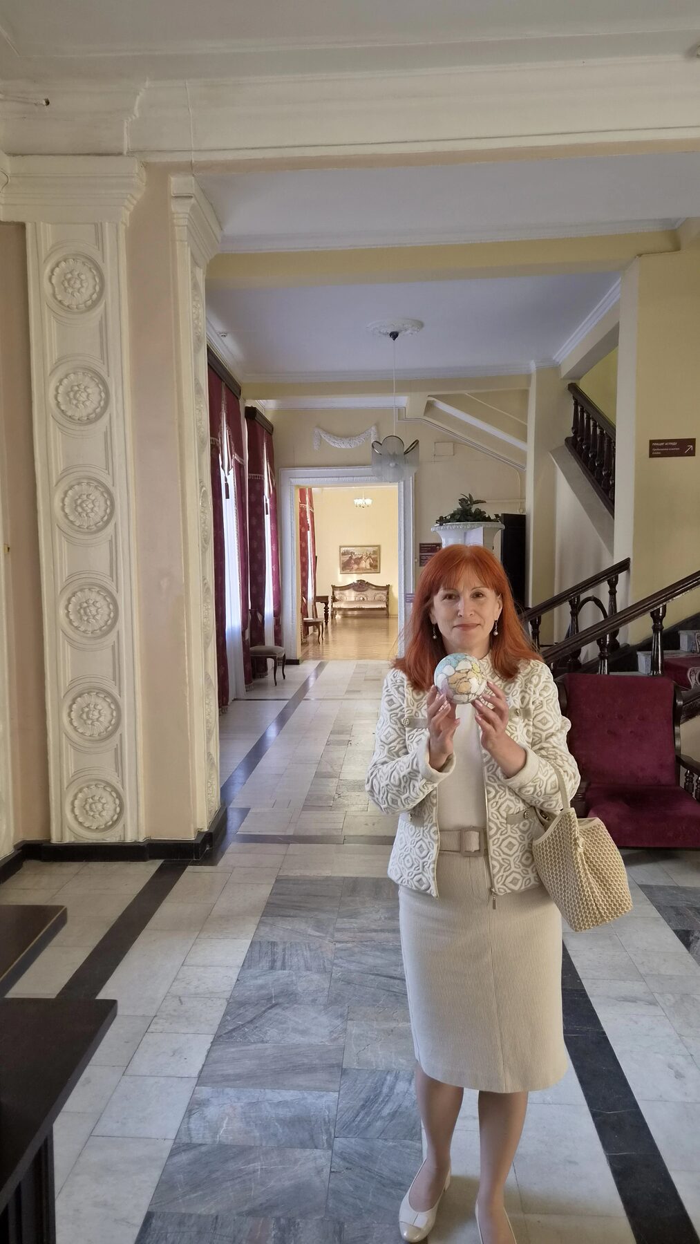 Масальская Наталья — НейроАтом у музея, Республика Беларусь, г. Гродно